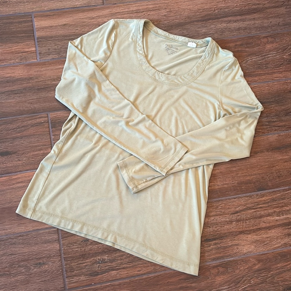 Chico’s Scoop Neck Long Sleeve Tee